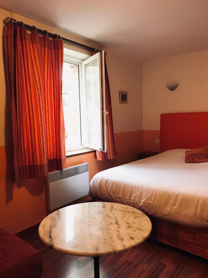 Bed and Breakfast La Ferme De La Maugerie Thoury Екстер'єр фото