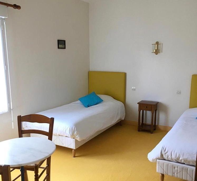 Bed and Breakfast La Ferme De La Maugerie Thoury Екстер'єр фото